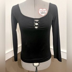 Active USA Scoop Neck Fitted Long Sleeve Top Size M Black Criss Cross NWOT